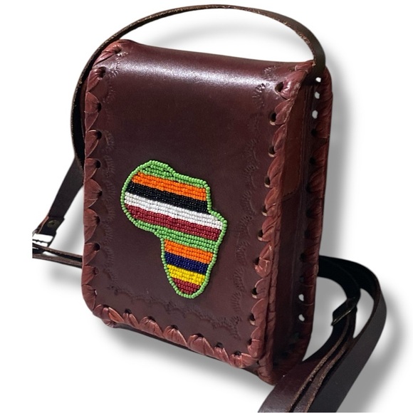 Leather Hand Tooled Brown Shoulder Bag with Beaded African Design 7” x 5” x 2” - Picture 1 of 11